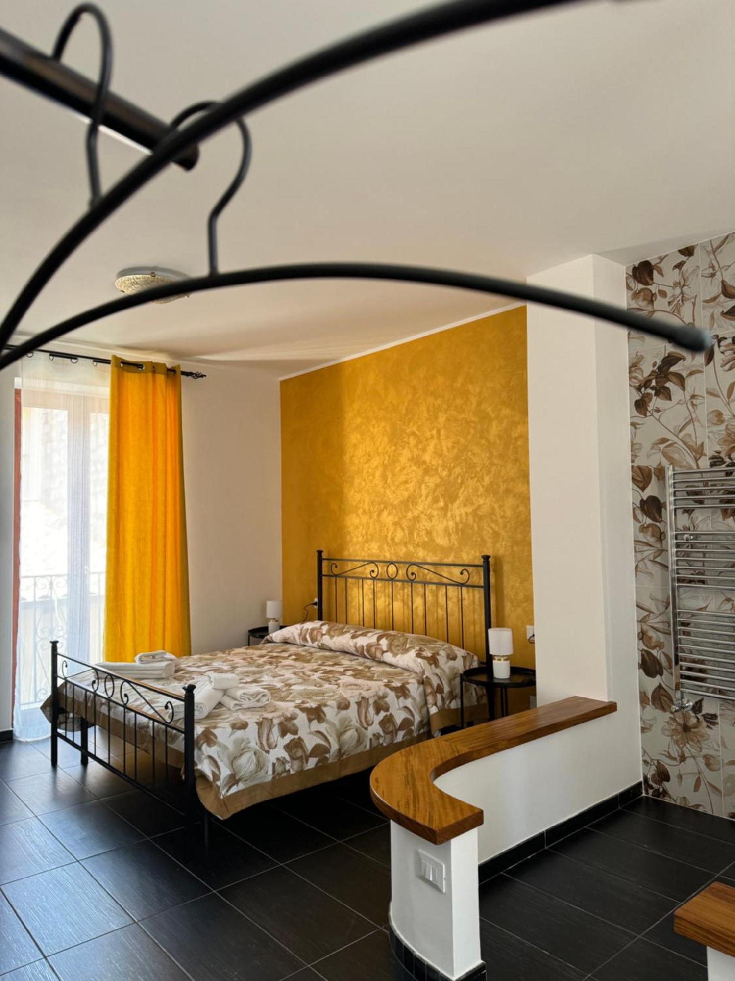 Il Palazzo Dell'Alto Prelato Hotel Fondi Buitenkant foto